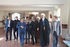 بازدید دکتر حداد عادل از مرکز آموزش زبان فارسی دانشگاه قم